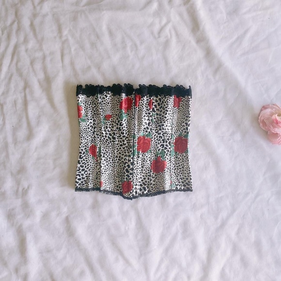 Roses Corset - Picture 2 of 3